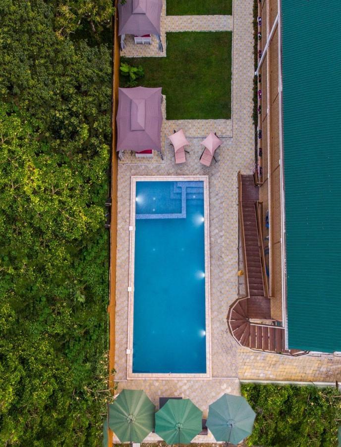 Hotel Abkhazia Tali Suchumi Exteriér fotografie