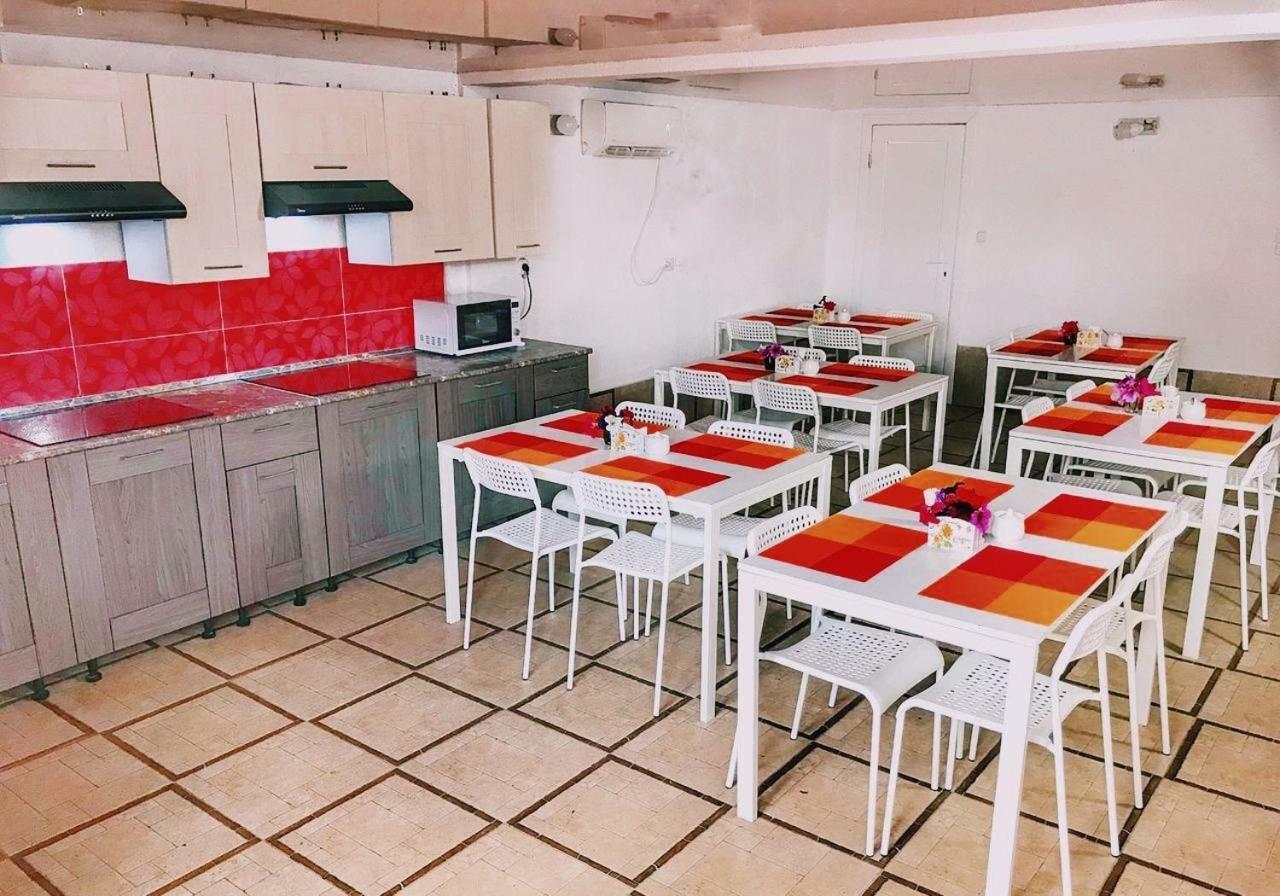 Hotel Abkhazia Tali Suchumi Exteriér fotografie